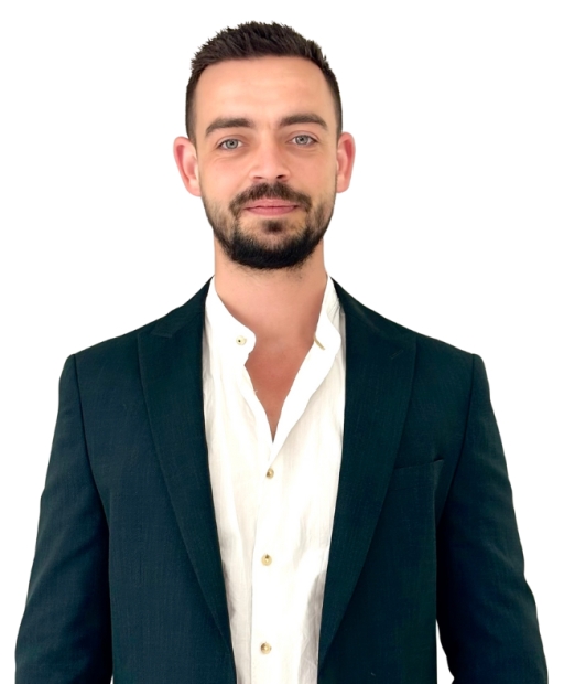 Валентин Петров